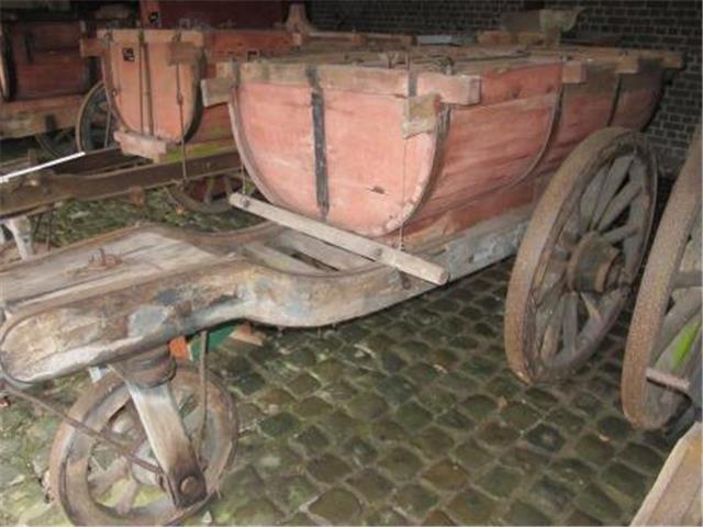 Driewielkar met geknikte draagboom, Karrenmuseum Essen